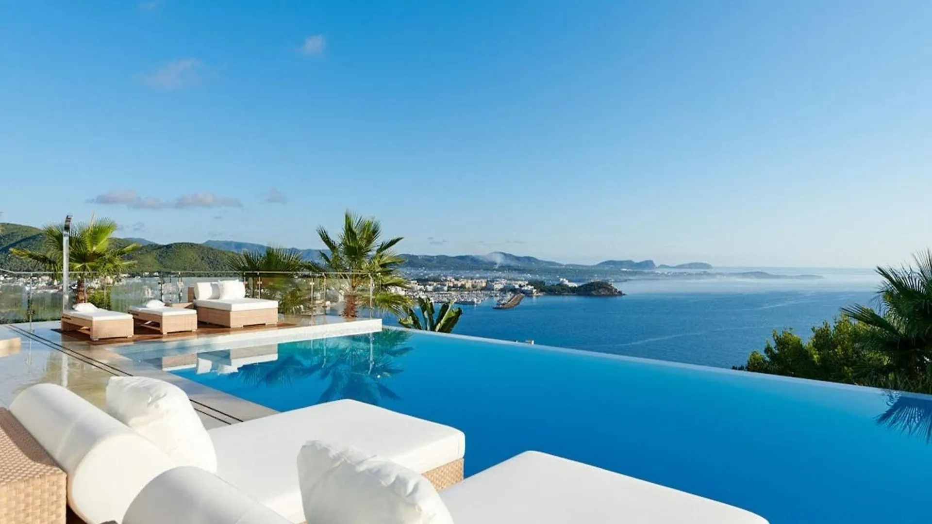 Villa In Ibiza With Infinity Pool And Sea Views Santa Eularia des Riu